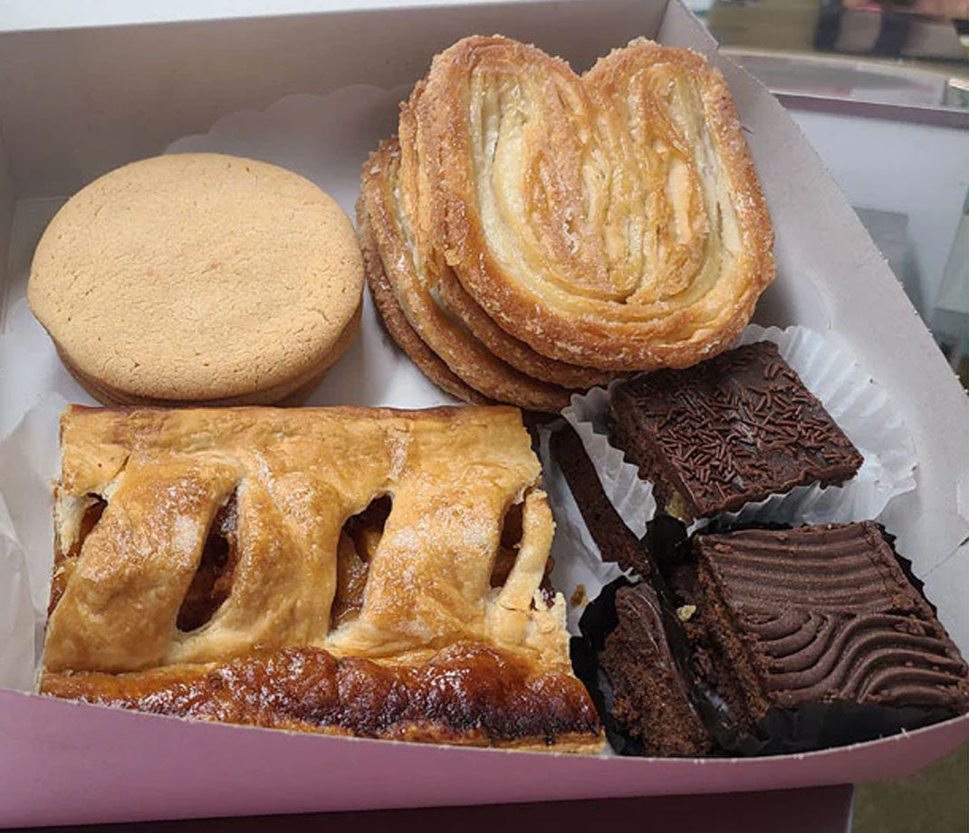 Deluxe Pastry Box